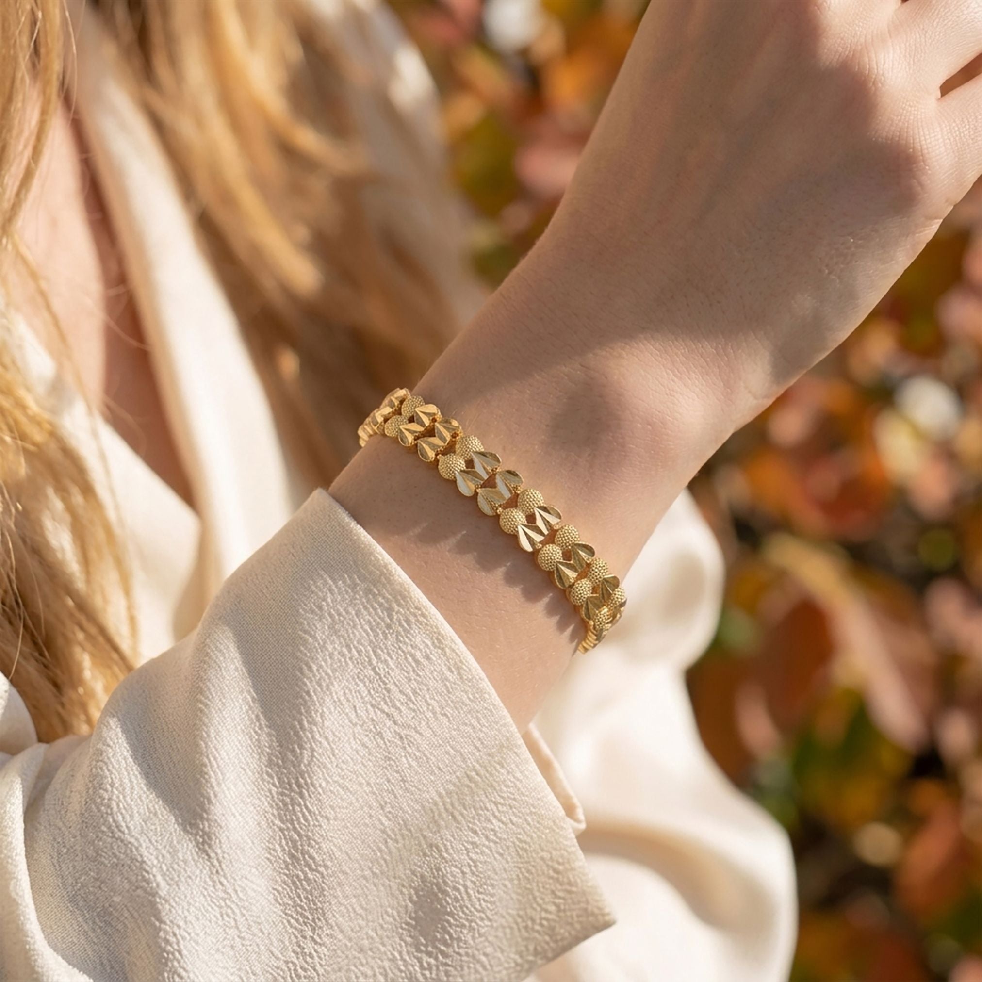 Takı Pusulası Lovelle 24K Gold Kaplama 8 mm Kadın Bileklik 4174KBV5D11